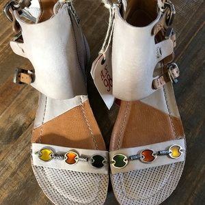 NWT A.S. 98 Sandals 37